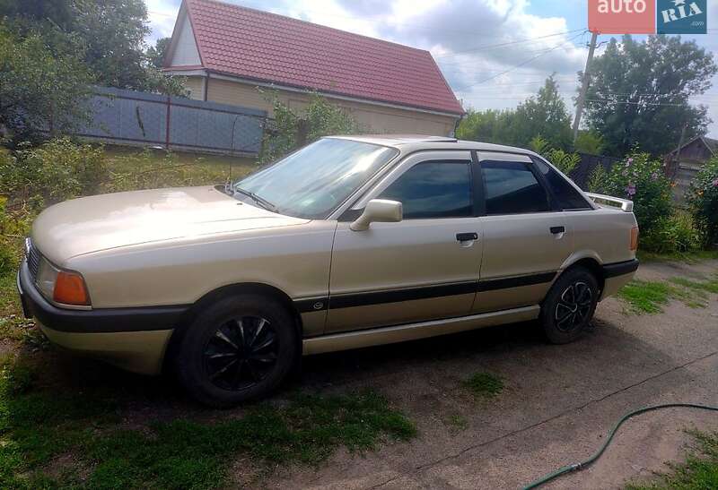 Седан Audi 80 1989 в Сарнах