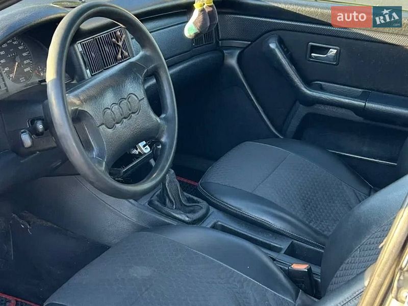 Седан Audi 80 1993 в Макарові