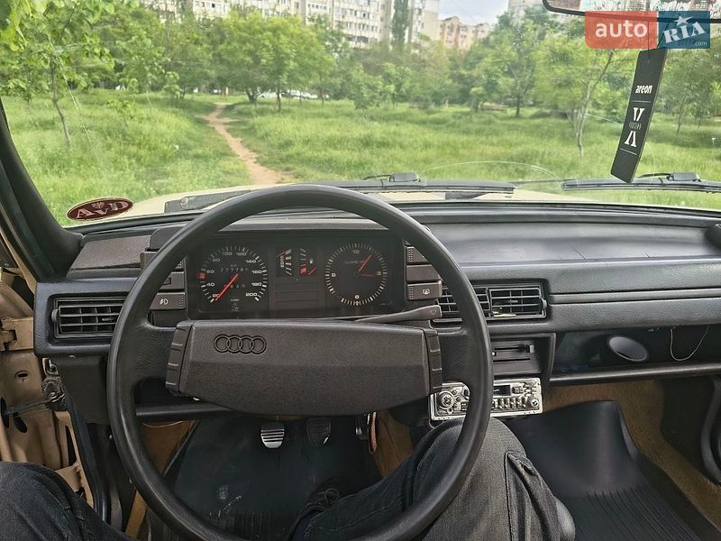Седан Audi 80 1983 в Одессе