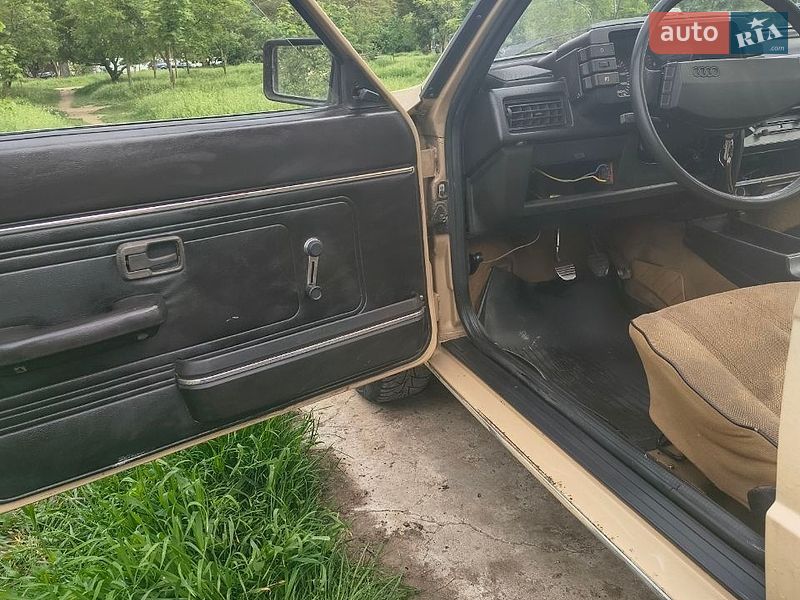 Седан Audi 80 1983 в Одессе