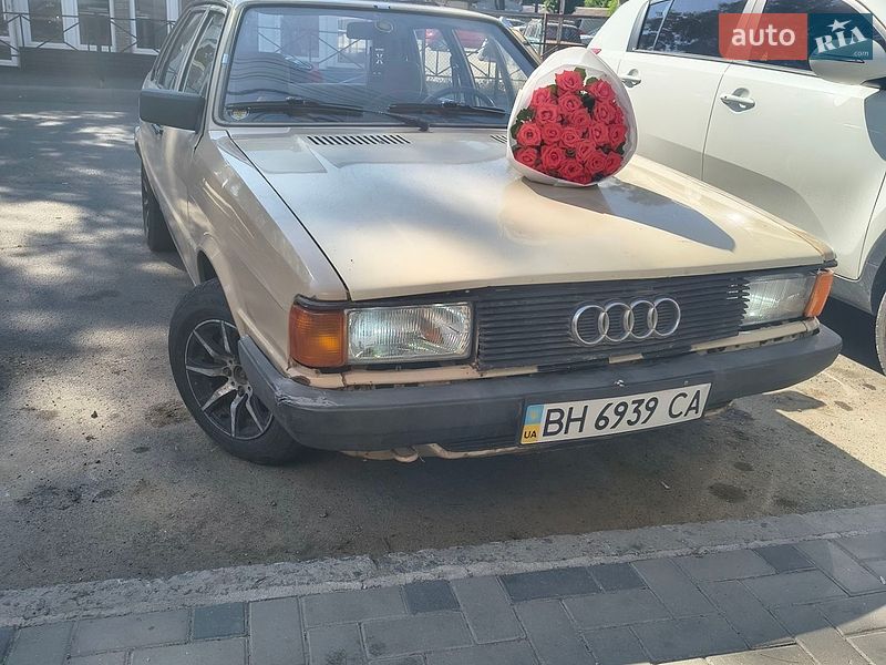 Седан Audi 80 1983 в Одессе