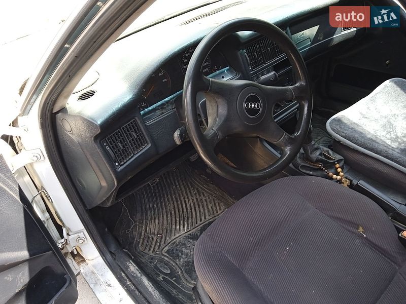 Седан Audi 80 1993 в Одесі