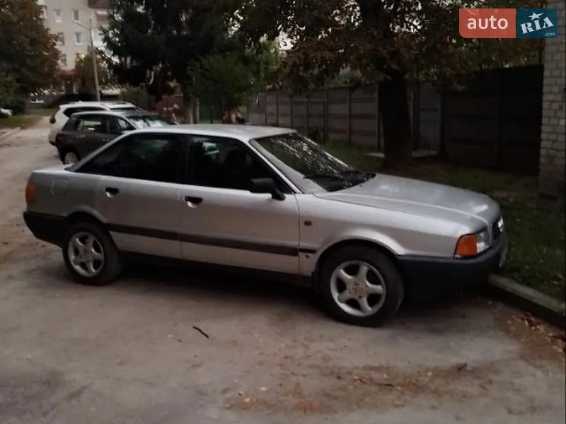 Audi 80