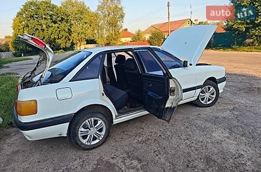 Седан Audi 80 1988 в Мерефа