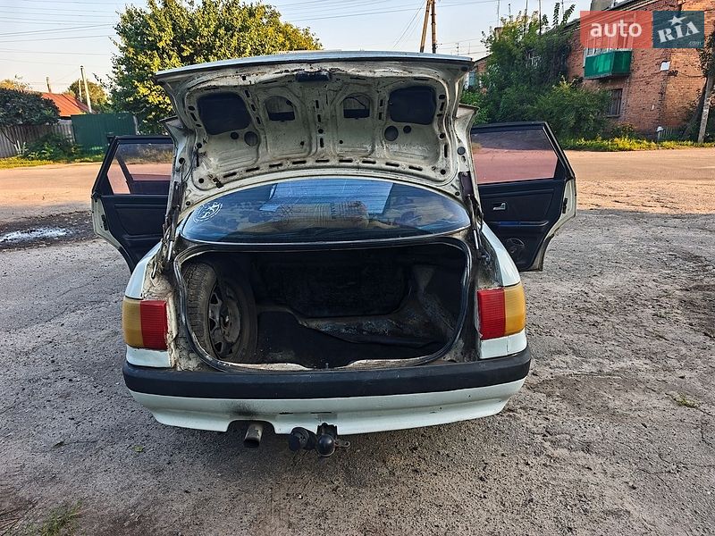 Седан Audi 80 1988 в Мерефа