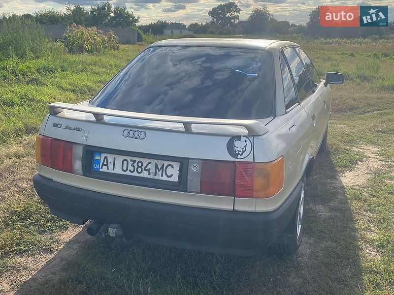 Седан Audi 80 1987 в Борисполе