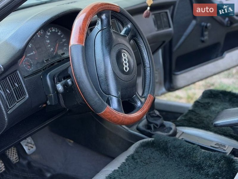 Седан Audi 80 1989 в Львові