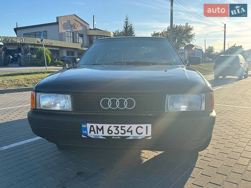 Седан Audi 80 1988 в Шепетовке