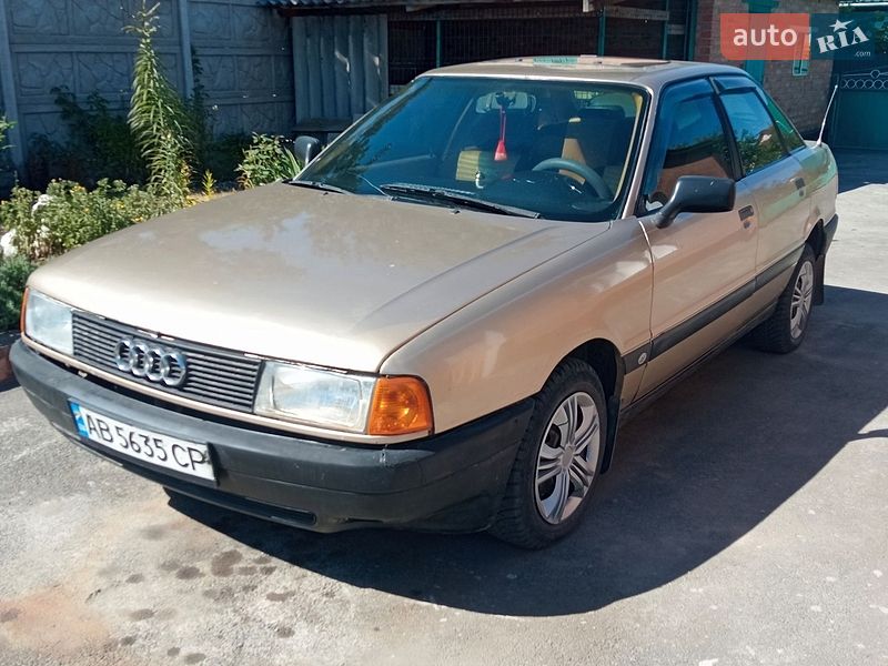 Седан Audi 80 1988 в Липовці
