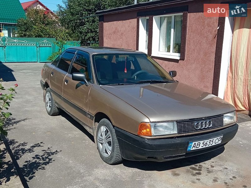 Седан Audi 80 1988 в Липовці