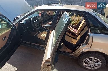 Седан Audi 80 1988 в Липовці