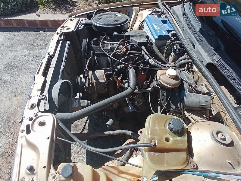 Седан Audi 80 1988 в Липовці