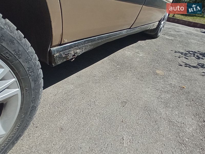 Седан Audi 80 1988 в Липовці