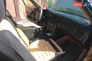 Седан Audi 80 1988 в Липовці