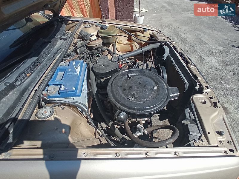 Седан Audi 80 1988 в Липовці
