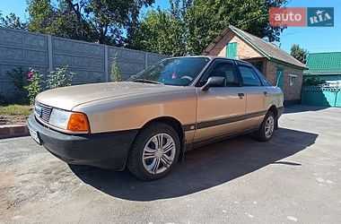 Седан Audi 80 1988 в Липовці