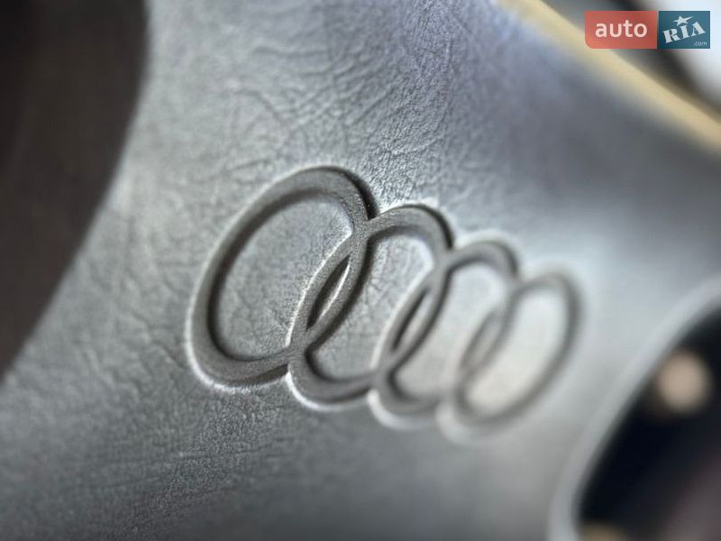 Седан Audi 80 1990 в Тячеве