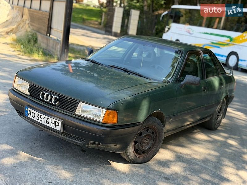 Седан Audi 80 1990 в Тячеве