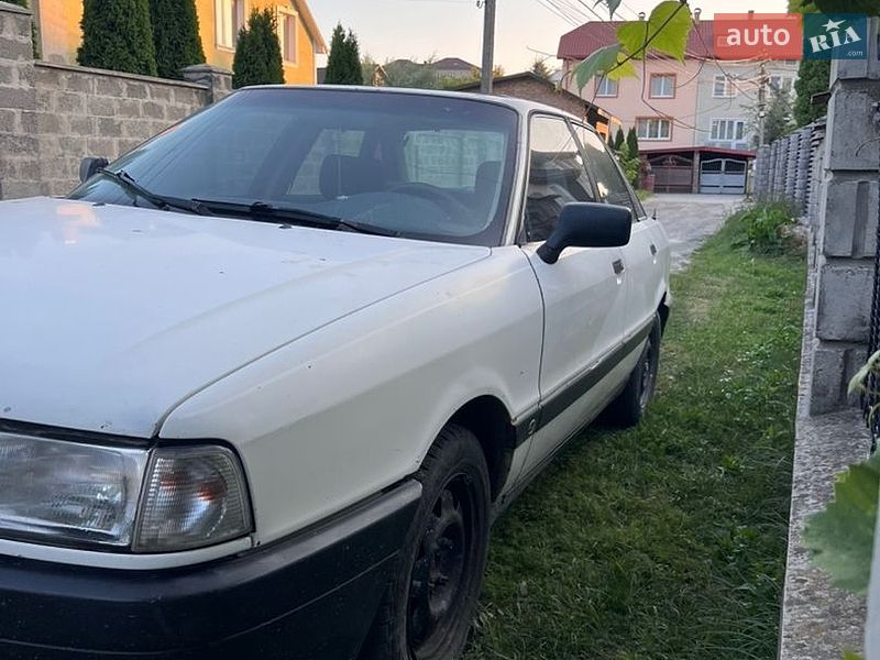 Седан Audi 80 1987 в Золочеве