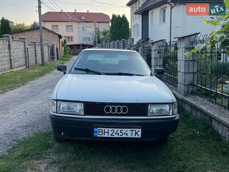 Седан Audi 80 1987 в Золочеве