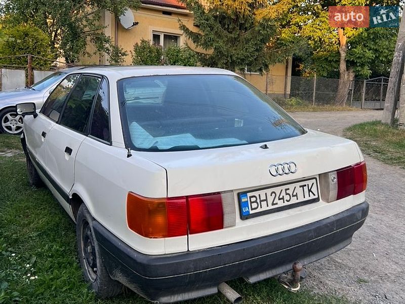 Седан Audi 80 1987 в Золочеве