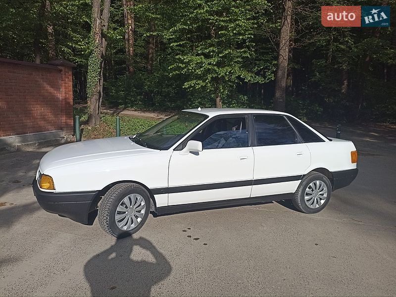 Седан Audi 80 1989 в Львові
