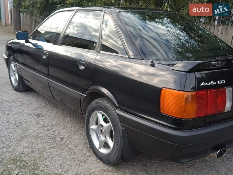 Седан Audi 80 1990 в Дунаївцях