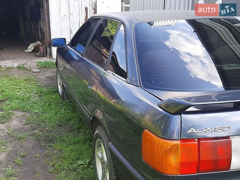 Седан Audi 80 1990 в Луцке
