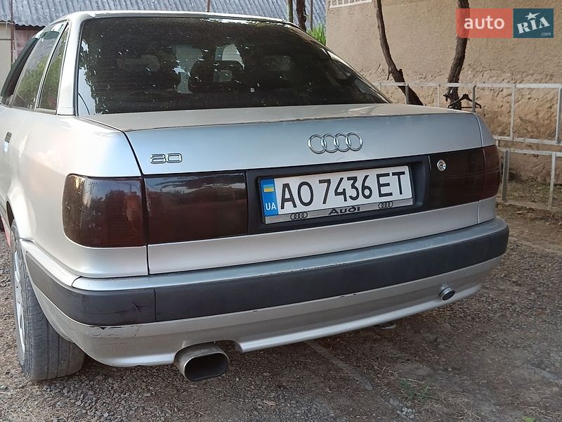 Седан Audi 80 1994 в Ужгороде