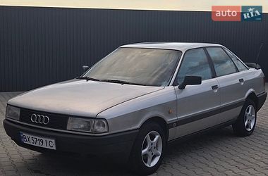 Седан Audi 80 1988 в Летичіві