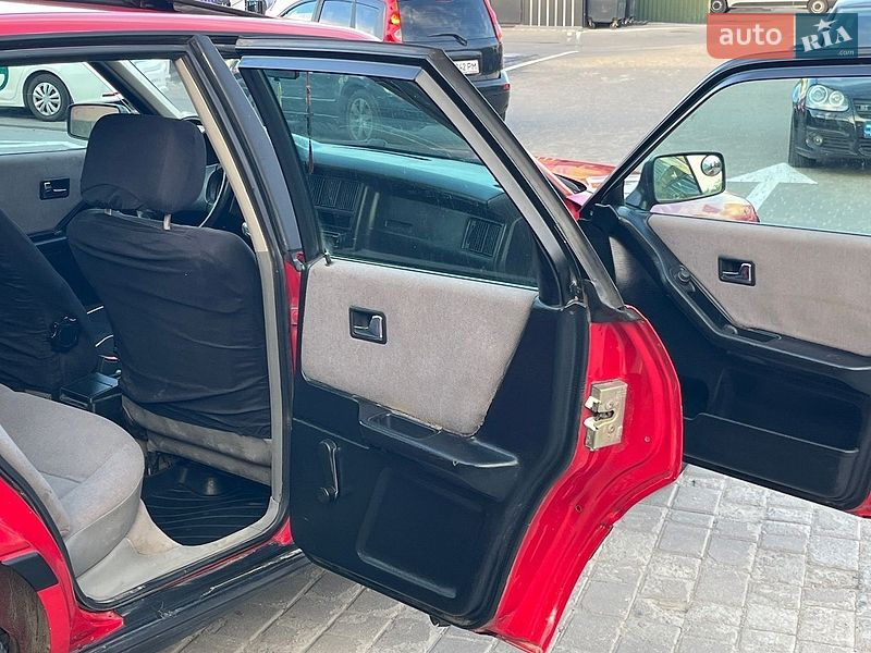 Седан Audi 80 1988 в Ровно