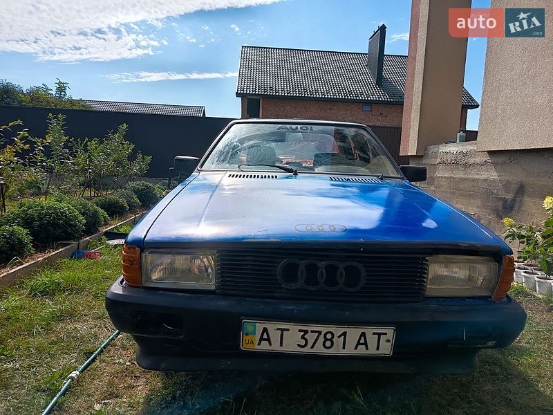 Седан Audi 80 1985 в Черновцах