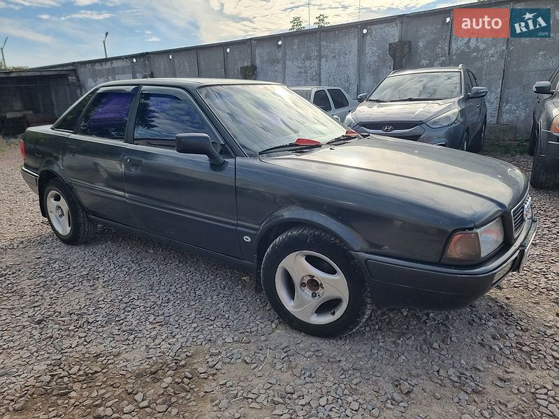 Седан Audi 80 1992 в Кременце