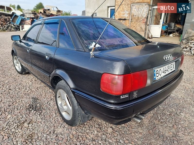 Седан Audi 80 1992 в Кременце