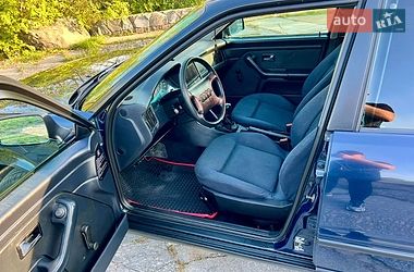 Седан Audi 80 1994 в Житомире