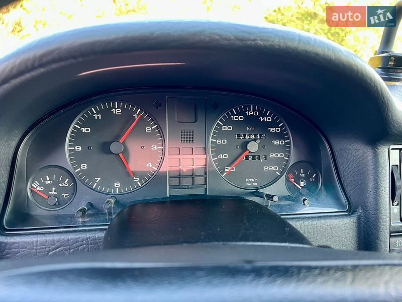 Седан Audi 80 1994 в Житомире