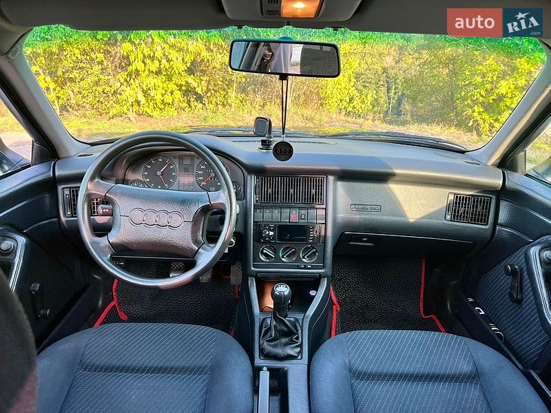 Седан Audi 80 1994 в Житомире