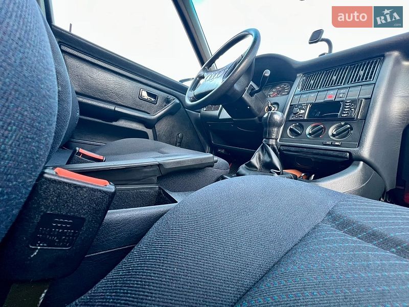 Седан Audi 80 1994 в Житомире
