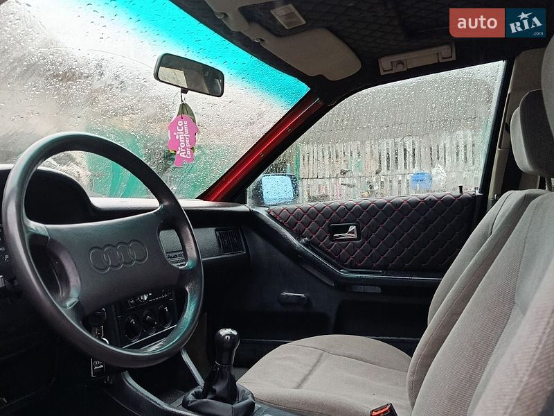 Седан Audi 80 1988 в Чуднові
