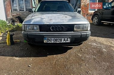 Седан Audi 80 1987 в Солотвине