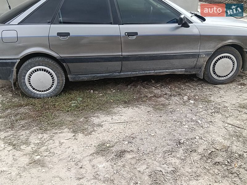 Седан Audi 80 1987 в Збаражі