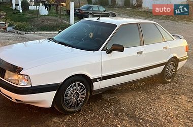 Седан Audi 80 1988 в Тлумачі