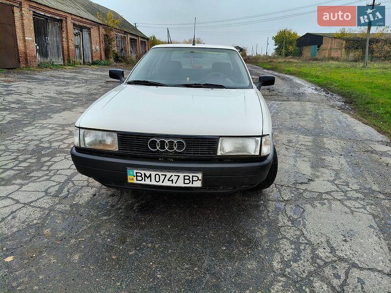 Седан Audi 80 1987 в Ромнах