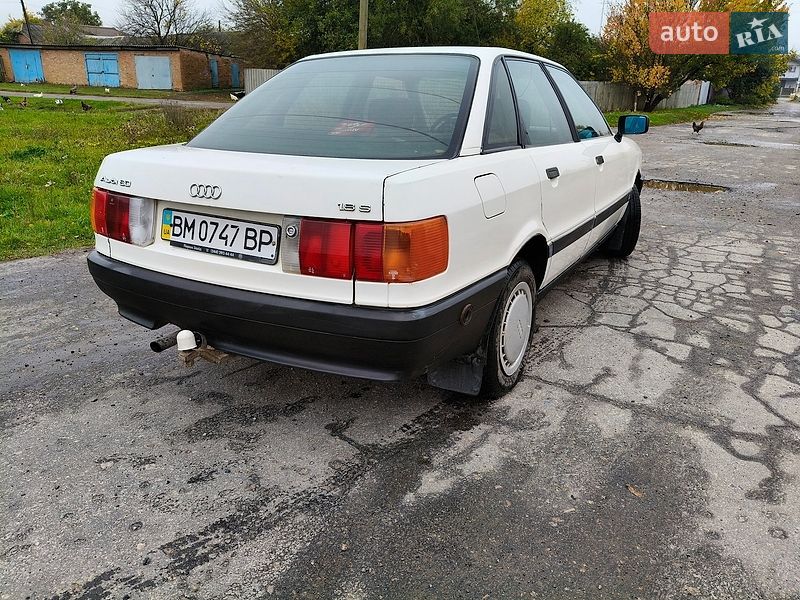 Седан Audi 80 1987 в Ромнах