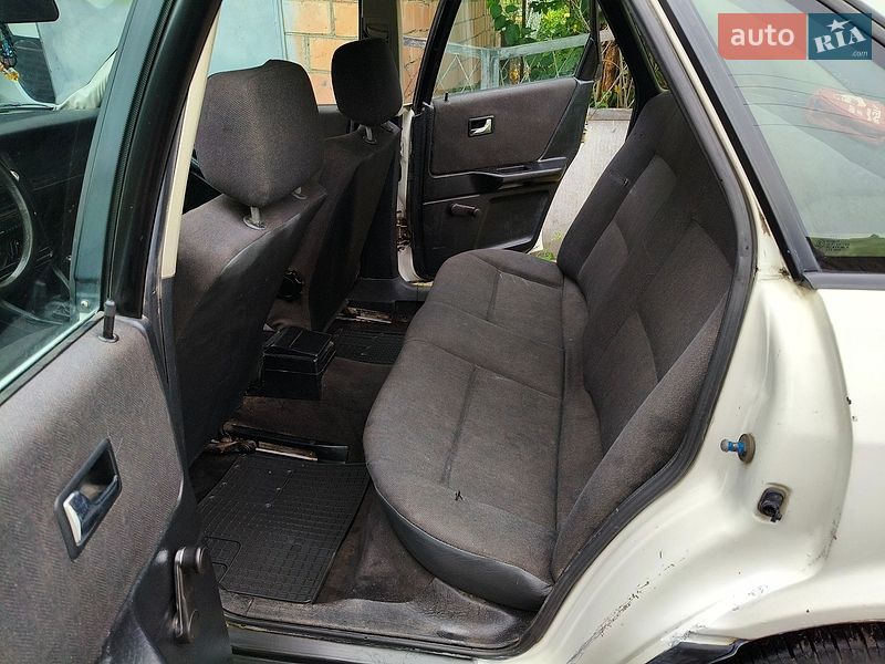 Седан Audi 80 1987 в Ромнах