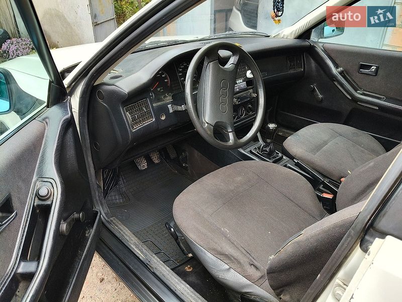 Седан Audi 80 1987 в Ромнах