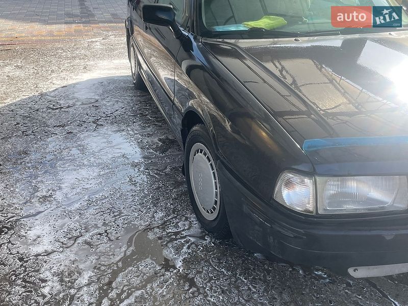 Седан Audi 80 1989 в Николаеве