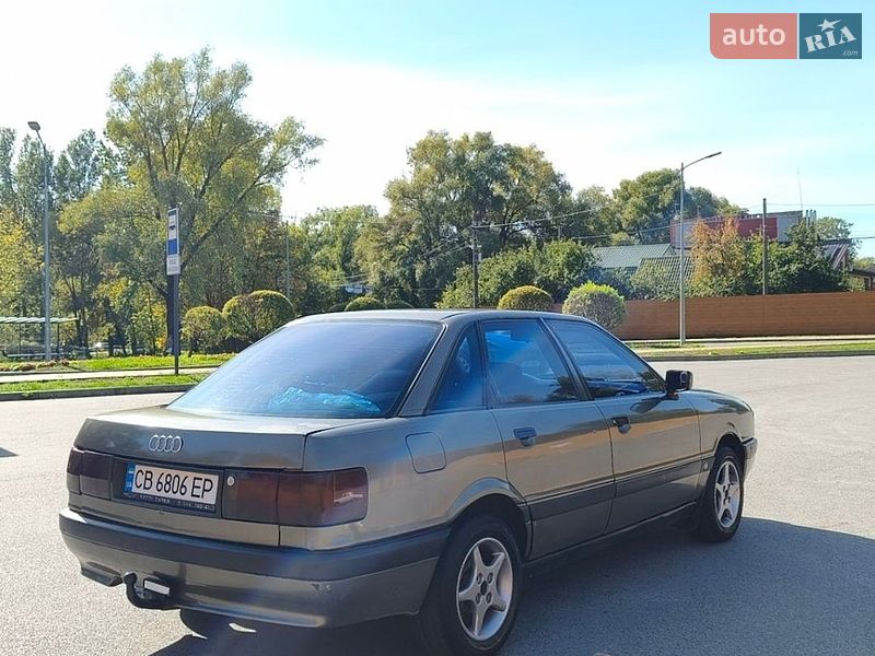 Седан Audi 80 1989 в Чернигове