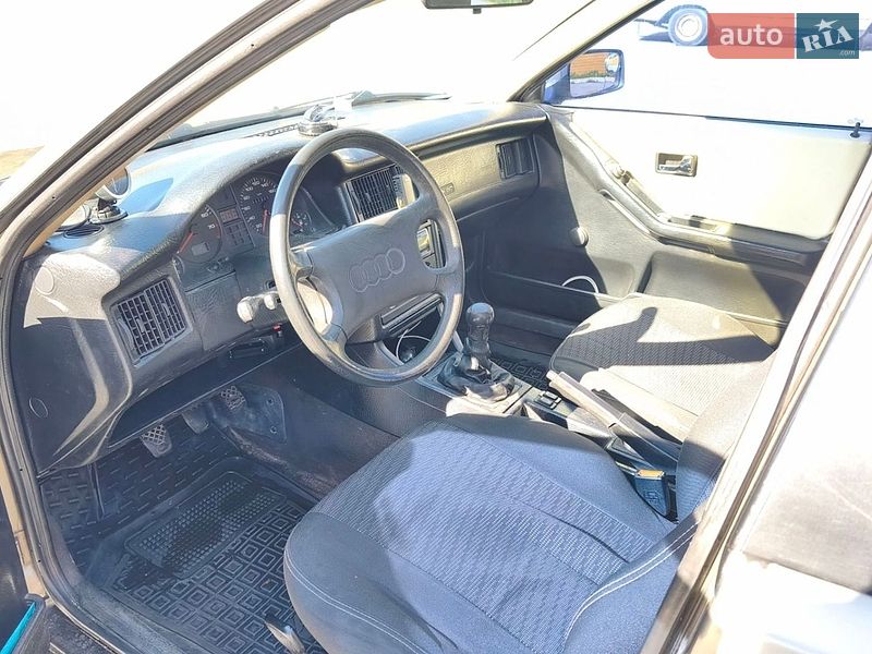 Седан Audi 80 1989 в Чернигове