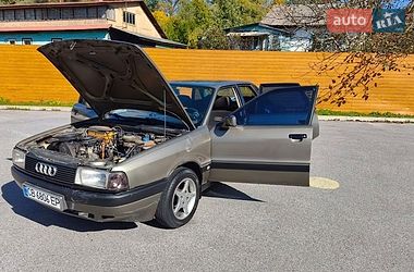Седан Audi 80 1989 в Чернигове